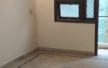 1 BHK Builder Floor For Rent in Alaknanda