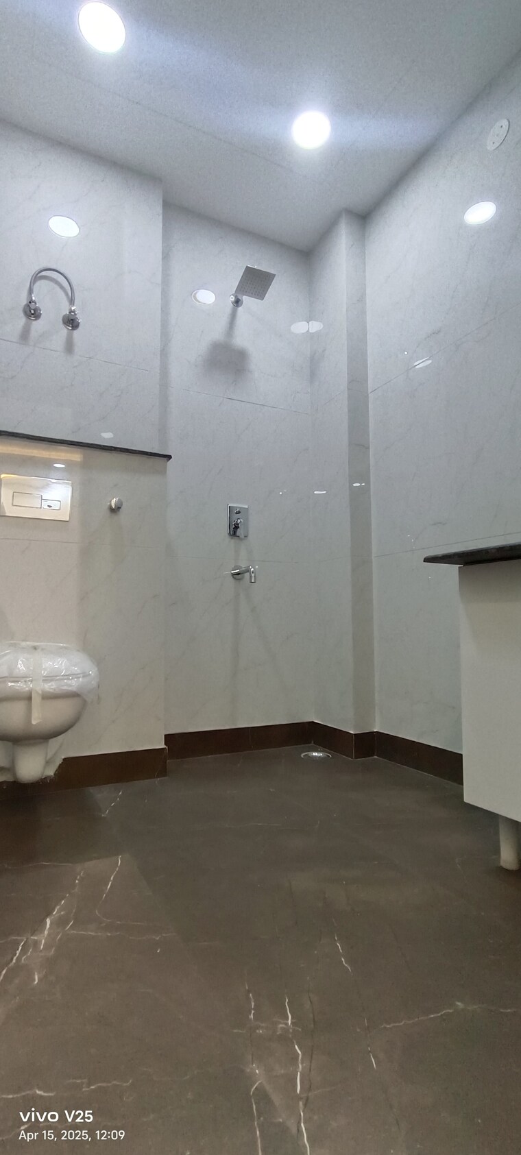 Bathroom, tirupati-complex-vaishali 4 Bedroom 2200 Sq.Ft. Builder Floor In Vaishali Sector 3 Ghaziabad 8485716