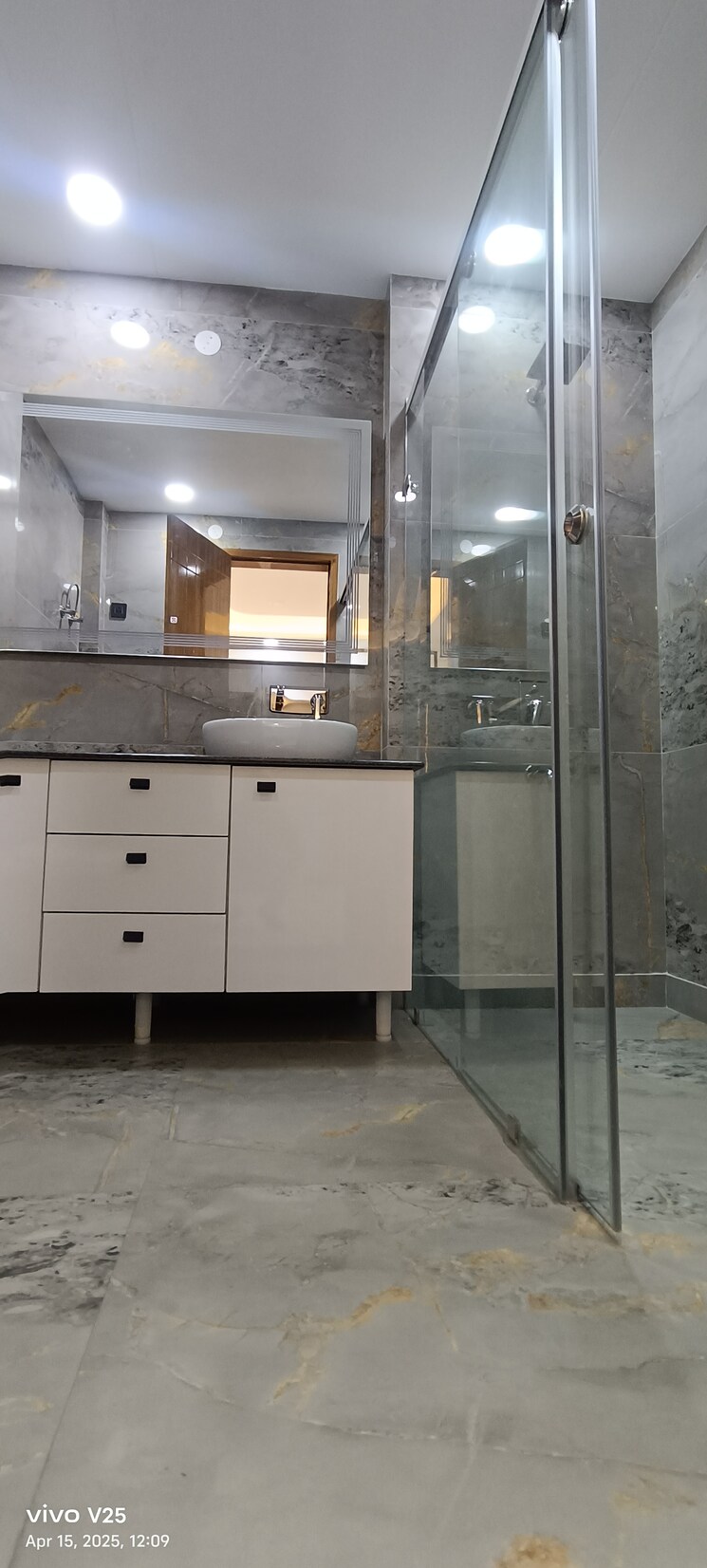 Bathroom, tirupati-complex-vaishali 4 Bedroom 2200 Sq.Ft. Builder Floor In Vaishali Sector 3 Ghaziabad 8485716