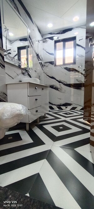  4 BHK Builder Floor at Tirupati Complex Vaishali, Vaishali Sector 3 – for Sale