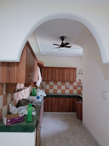 Kitchen in 2 BHK Builder Floor at Sector 46 – for Rent