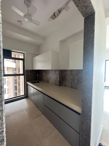Master Bedroom in 2 BHK Apartment at Kanakia Silicon Valley, Powai – for Rent