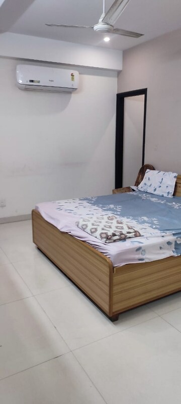 Master Bedroom in 2 BHK Builder Floor at Guru Nanak Enclave, Dhakoli Village – for Rent
