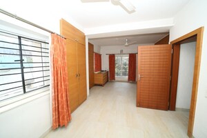  2 BHK Apartment at Jodhpur Park – for Sale