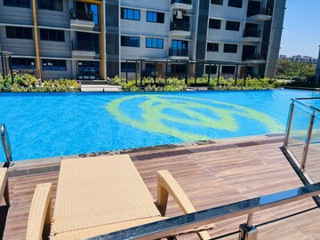 Master Bedroom in 1 BHK Apartment at Amanora Gold Towers, Hadapsar – for Rent