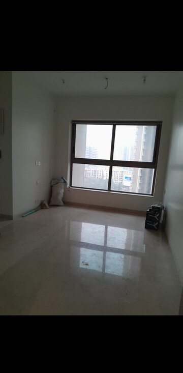 Master Bedroom in 2 BHK Apartment at Kalpataru Paramount, Kapur Bawdi – for Rent