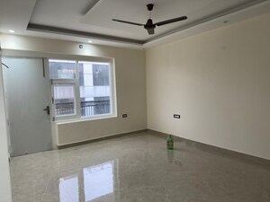 Master Bedroom in 3 BHK Builder Floor at Sector 42 – for Sale