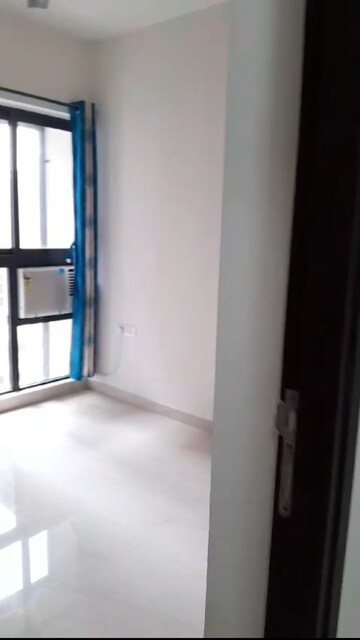 Room in 1 BHK Apartment at Lodha Crown Quality Homes, Majiwada – for Rent