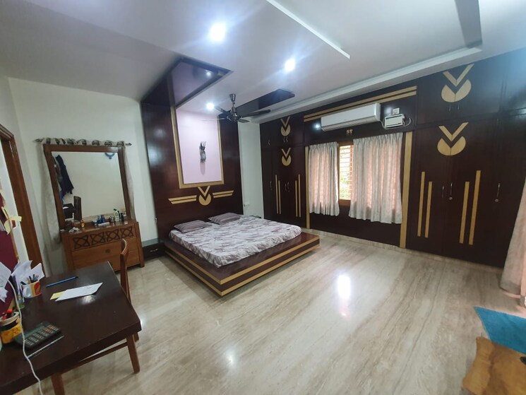 Master Bedroom, virat nagar 4 Bedroom 4000 Sq.Ft. Independent House In Virat Nagar Bangalore 8486138