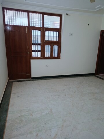 2 BHK Builder Floor For Rent in Sector 46