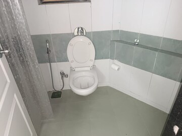 Master Bedroom in 2 BHK Apartment at Kumar Kruti, Kalyani Nagar – for Rent