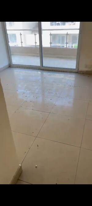 Room in 2 BHK Apartment at Gaurs Cascades, Raj Nagar Extension – for Sale