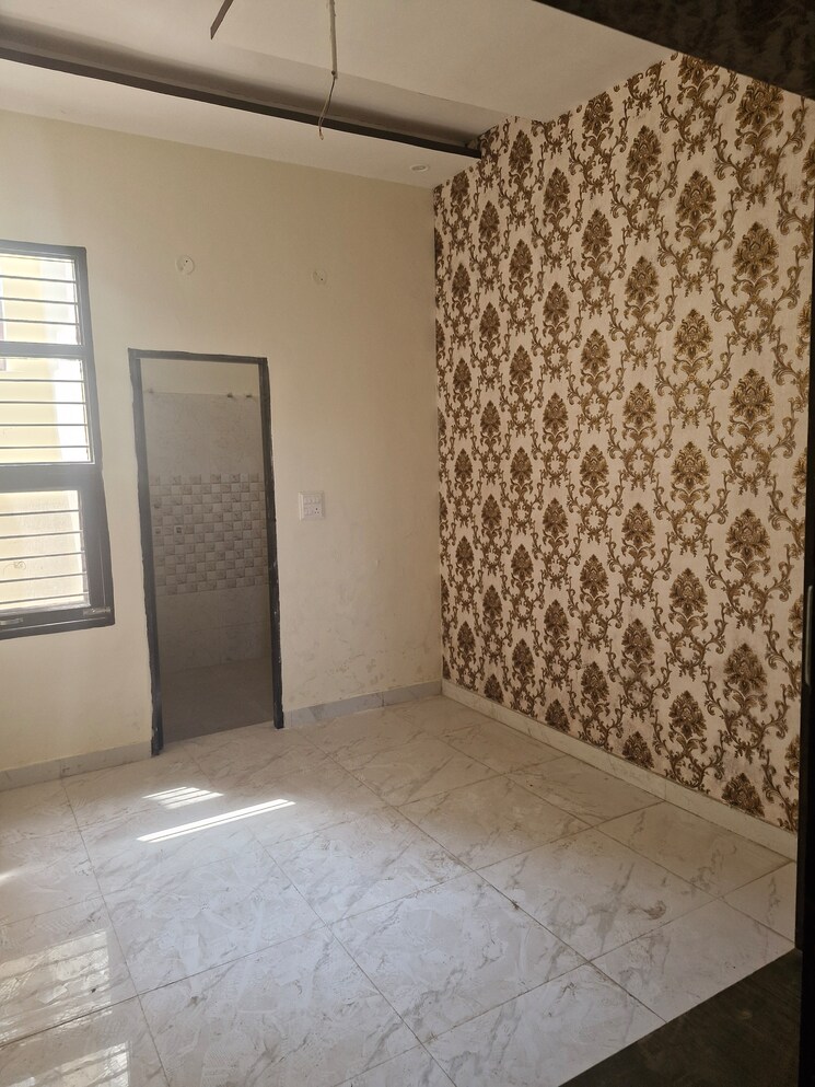 Room, kharar mohali road 3 Bedroom 90 Sq.Yd. Independent House In Kharar Mohali Road Kharar 8486550