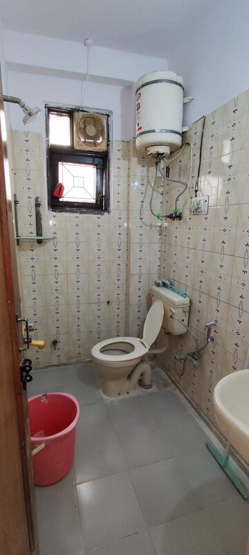 Bathroom in 2 BHK Builder Floor at Boutique Residential Apartments C-220, Malviya Nagar – for Rent