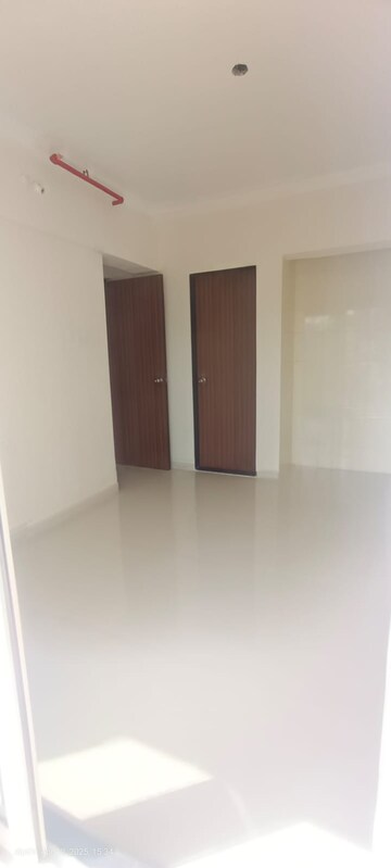 Room in 1 BHK Apartment at Raunak Bliss, Ghodbunder Road – for Rent