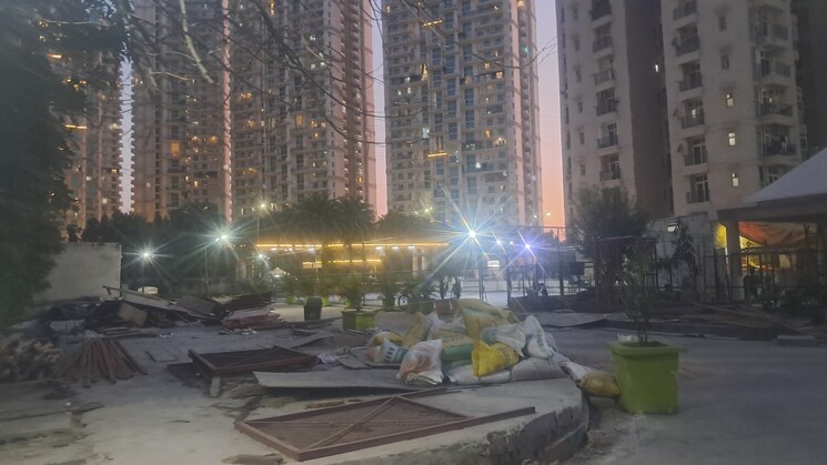 Gym, amrapali-princely-estate 2.5 Bedroom 1015 Sq.Ft. Apartment In Sector 76 Noida 8487006