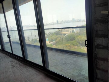 Room in 4 BHK Apartment at Chheda The Pavilion, Dadar West – for Sale