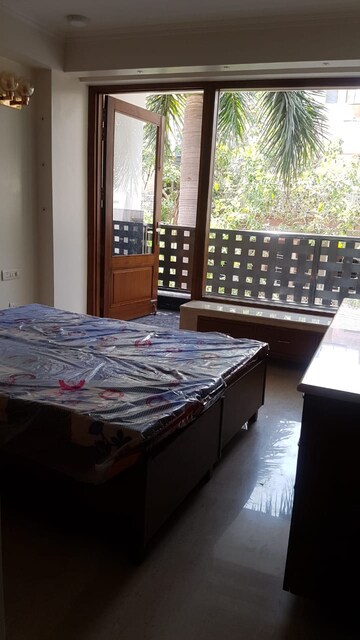 Bedroom in 6 BHK Builder Floor at South Extension ii – for Rent