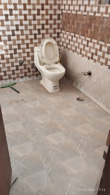Bathroom in 3 BHK Apartment at Sunteck Maxxworld, Naigaon East – for Rent