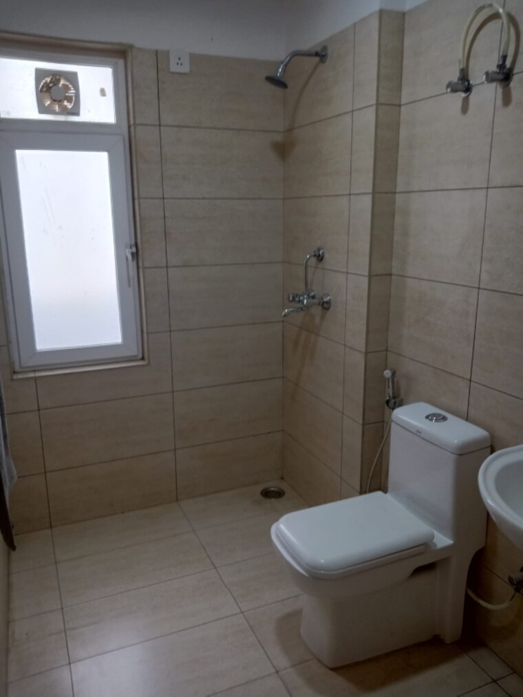 Bathroom, eldeco-live-by-the-greens 3 Bedroom 1404 Sq.Ft. Apartment In Sector 150 Noida 8487263