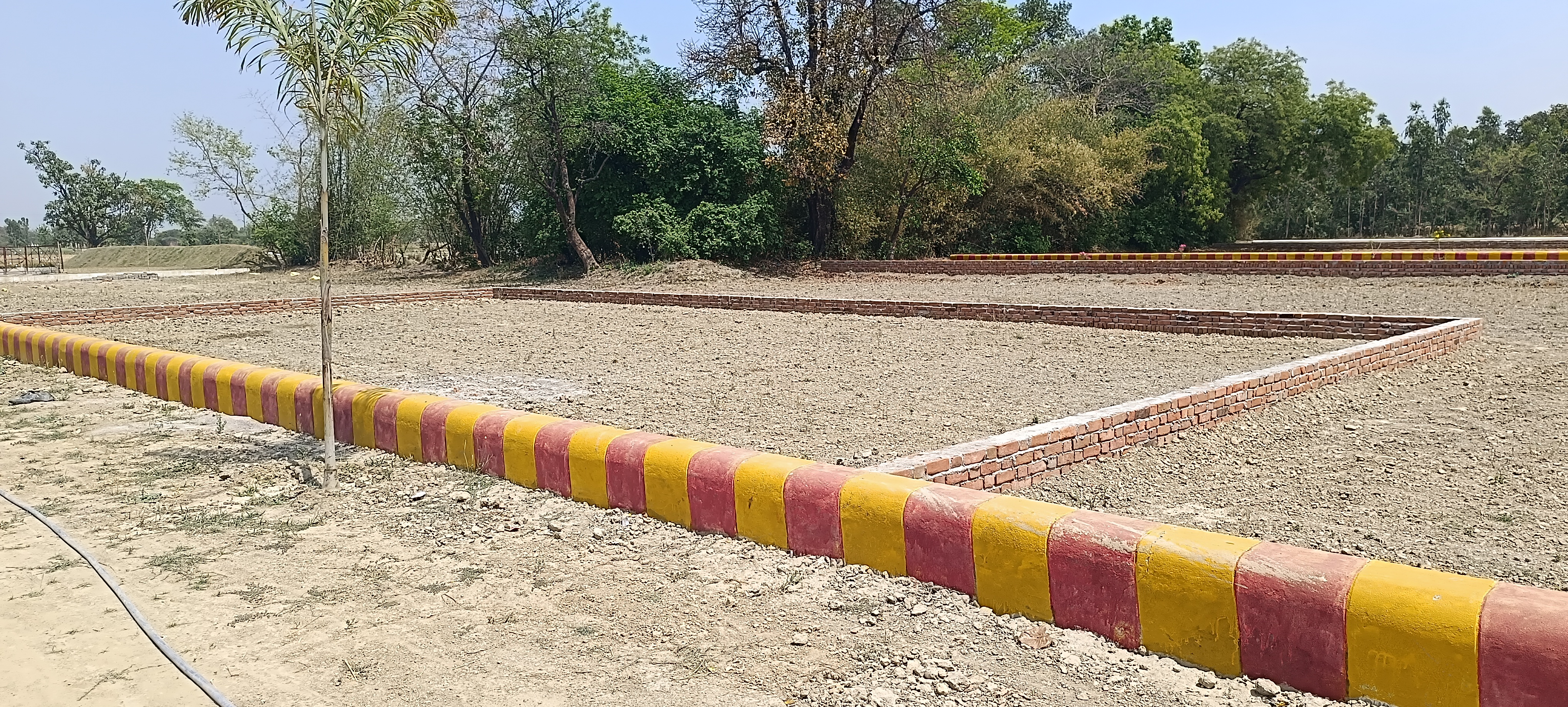 Plot For Sale in Viraj Estate