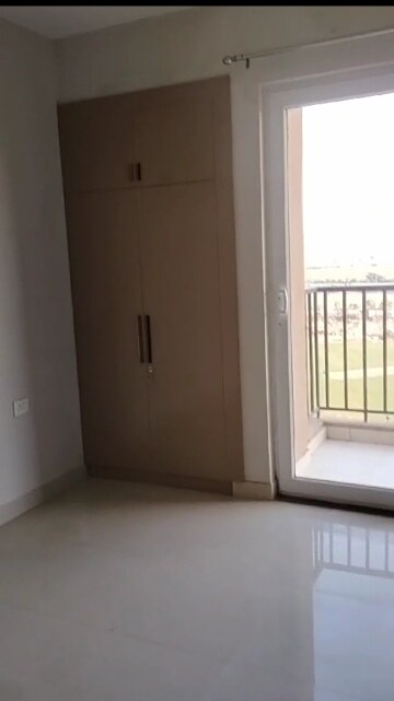3 BHK Apartment For Sale in Eldeco Live By The Greens, Sector 150