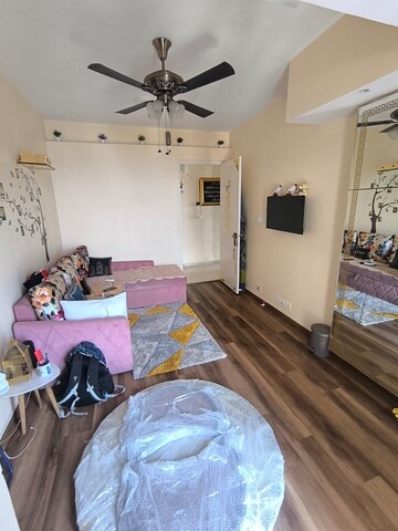 Master Bedroom in 2 BHK Apartment at Imperial Heights Goregaon West, Goregaon West – for Rent