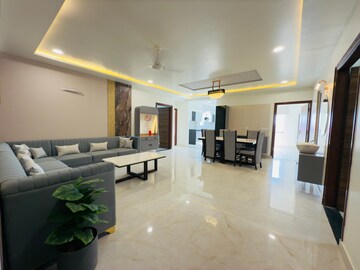 Parking in 3 BHK Builder Floor at Suncity Vatsal Valley, Gwal Pahari – for Sale