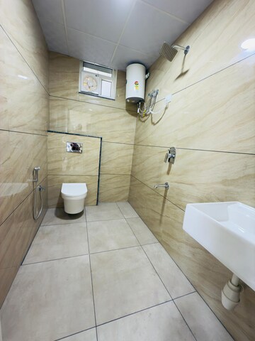 Bathroom in 3 BHK Builder Floor at Suncity Vatsal Valley, Gwal Pahari – for Sale