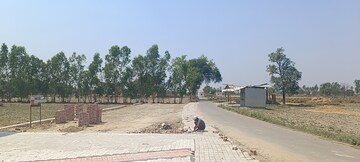 Plot Area in  Plot at Gosainganj – for Sale