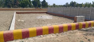 Plot Area in  Plot at Gosainganj – for Sale