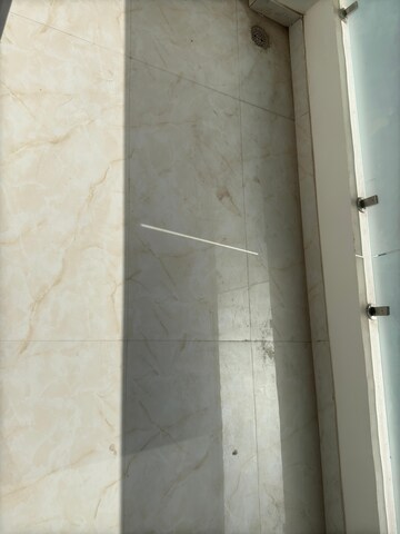 Bathroom in 2.5 BHK Apartment at Ansal Sushant Lok I, Sector 43 – for Sale