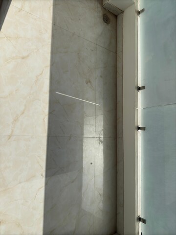 Bathroom in 2.5 BHK Apartment at Ansal Sushant Lok I, Sector 43 – for Sale