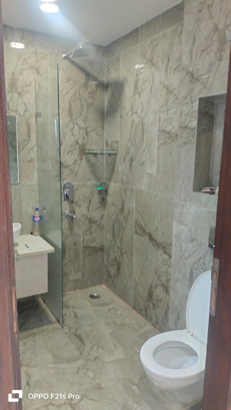 Bathroom, sector 18 dwarka 3 Bedroom 1600 Sq.Ft. Apartment In Sector 18 Dwarka Delhi 8487594
