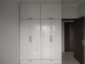 Room in 1 BHK Apartment at K Raheja Raheja Residency, Malad East – for Sale