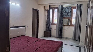 Room in 3 BHK Apartment at Sector 4, Dwarka – for Rent