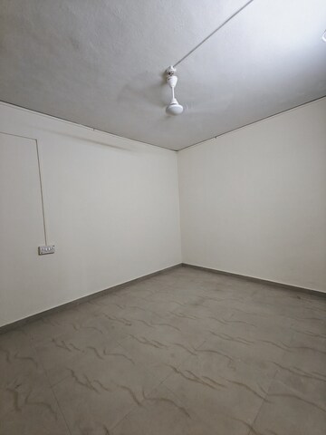 Room in 2 BHK Apartment at Atakre Corner Apartment, Bavdhan – for Rent