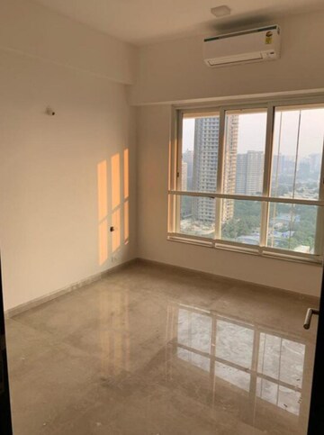 Room in 2 BHK Apartment at Ekta Tripolis, Goregaon West – for Rent