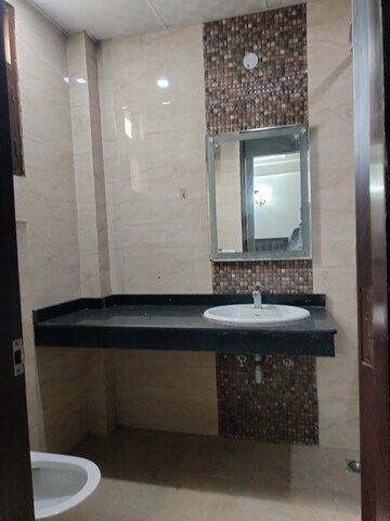 Bathroom in 3 BHK Builder Floor at DLF City Phase III, Sector 24 – for Rent