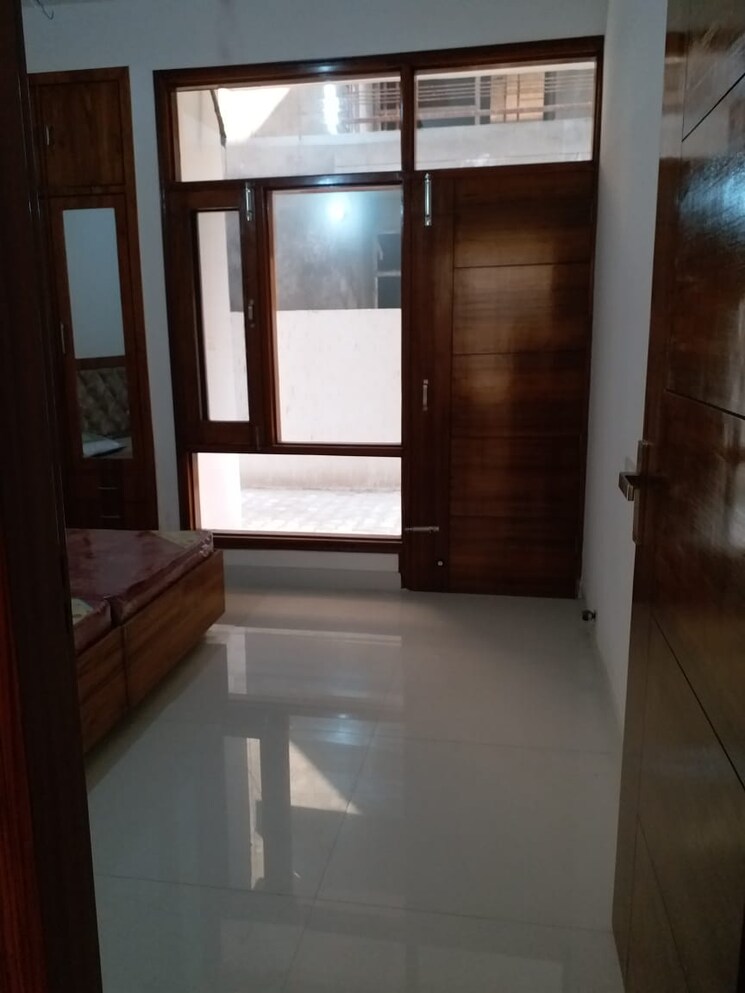 Room, sector 116 2 Bedroom 1000 Sq.Ft. Apartment In Sector 116 Mohali 8487918