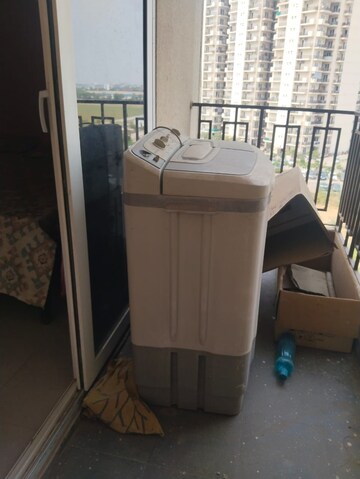 Bathroom in 2 BHK Apartment at Signature Global The Roselia, Sector 95a – for Rent
