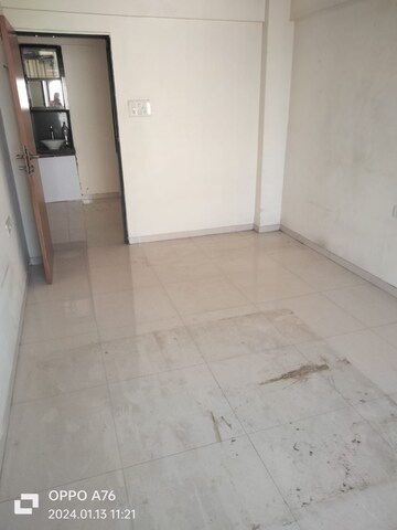 Room in 2 BHK Apartment at Crystal Palace Powai, Powai – for Rent