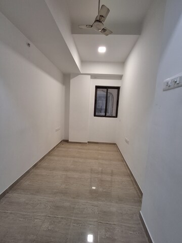 Room in 2 BHK Apartment at CCI Rivali Park Stargaze, Borivali East – for Rent