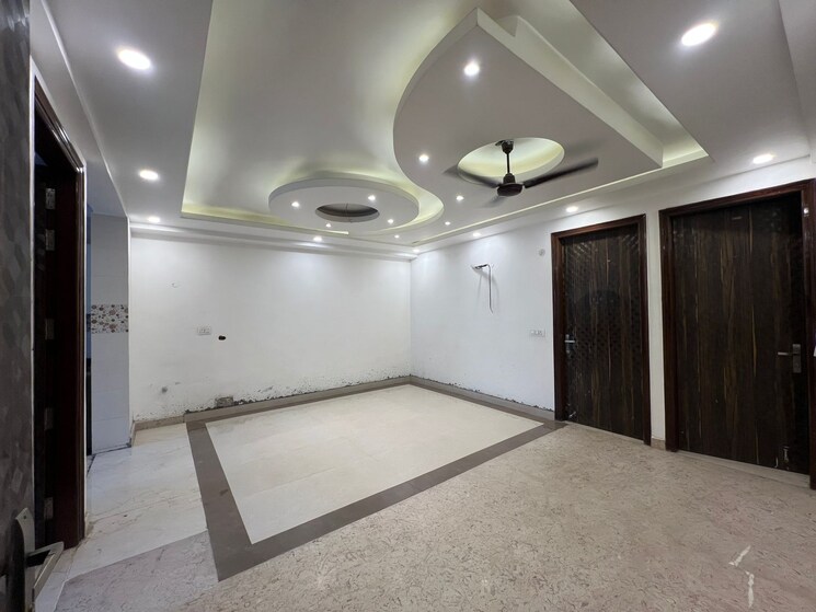 Room, sector 46 3 Bedroom 270 Sq.Yd. Builder Floor In Sector 46 Gurgaon 8488131