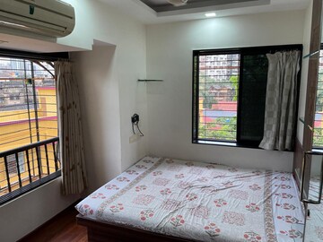 Bedroom in 2 BHK Apartment at Wellingdon View, Tardeo – for Rent