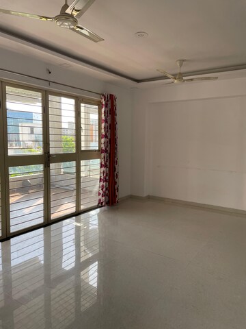 Room in 2 BHK Apartment at MY La Foyer, Undri – for Rent