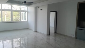 Room in 3 BHK Builder Floor at Sector 45 – for Rent