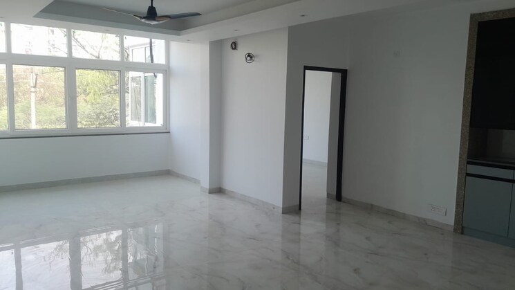 Room, sector 45 3 Bedroom 263 Sq.Yd. Builder Floor In Sector 45 Gurgaon 8488166