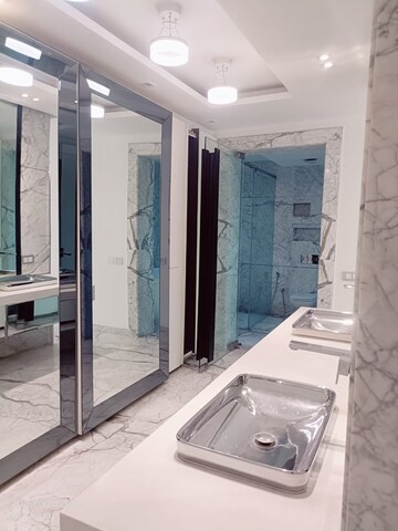 Building Lobby in 4 BHK Builder Floor at Panchsheel Park – for Rent