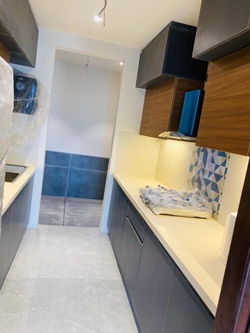 Kitchen in 1.5 BHK Apartment at Mall Road – for Sale